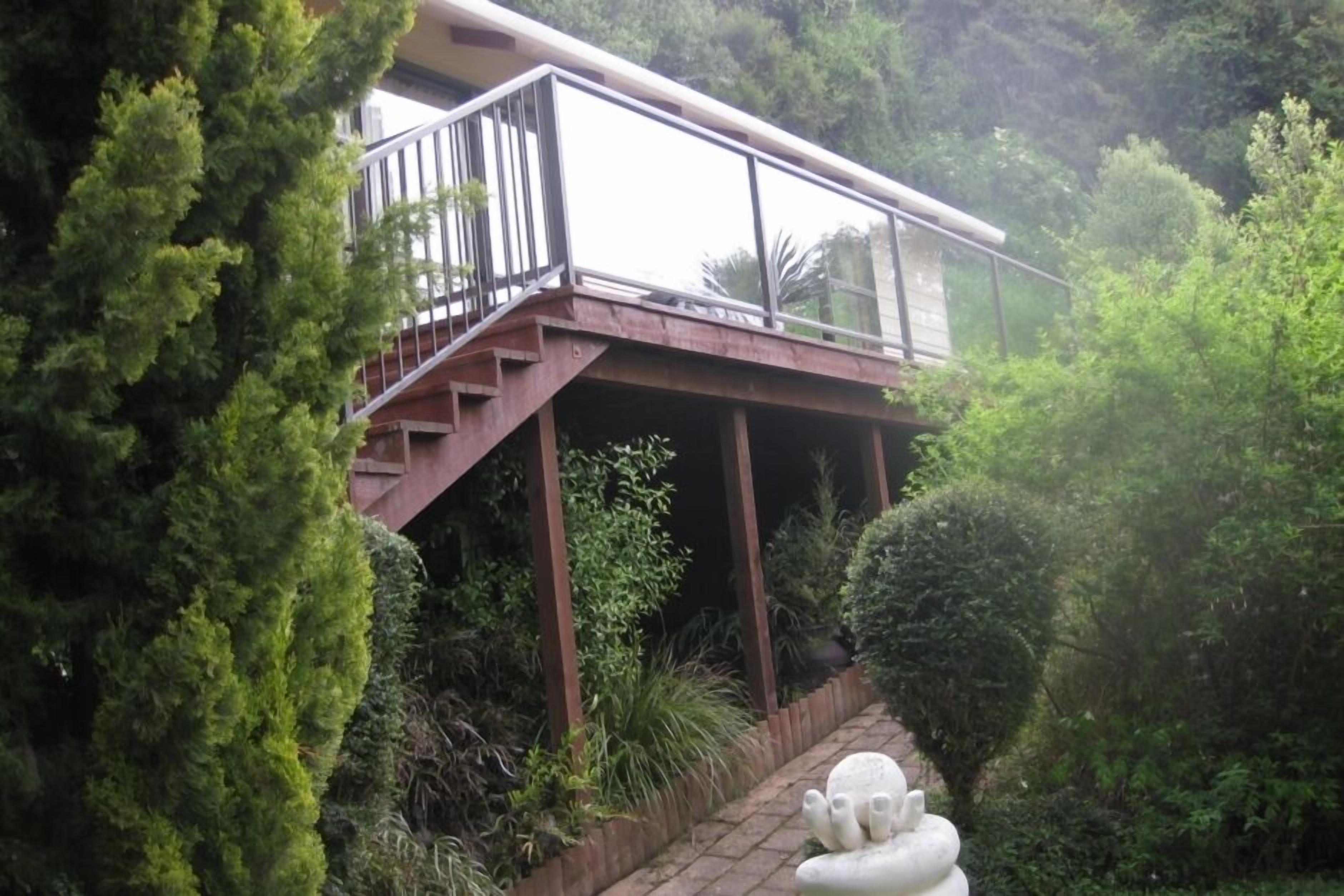 View leading up to crib
