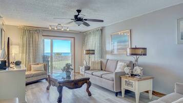 Smart TV, fireplace, DVD player, toys