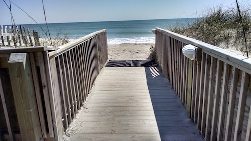 10%OFF OCEANFRONT CONDO>SHIPWATCH Villa 2BD~WEEKLY &MONTHLY RENTAL>MAR-APR. 2026
