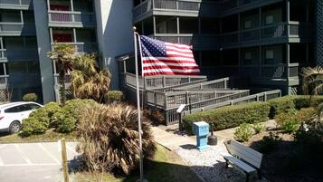 Enceinte de lâhĂ©bergement