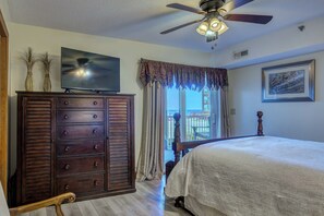 2 bedrooms, iron/ironing board, WiFi