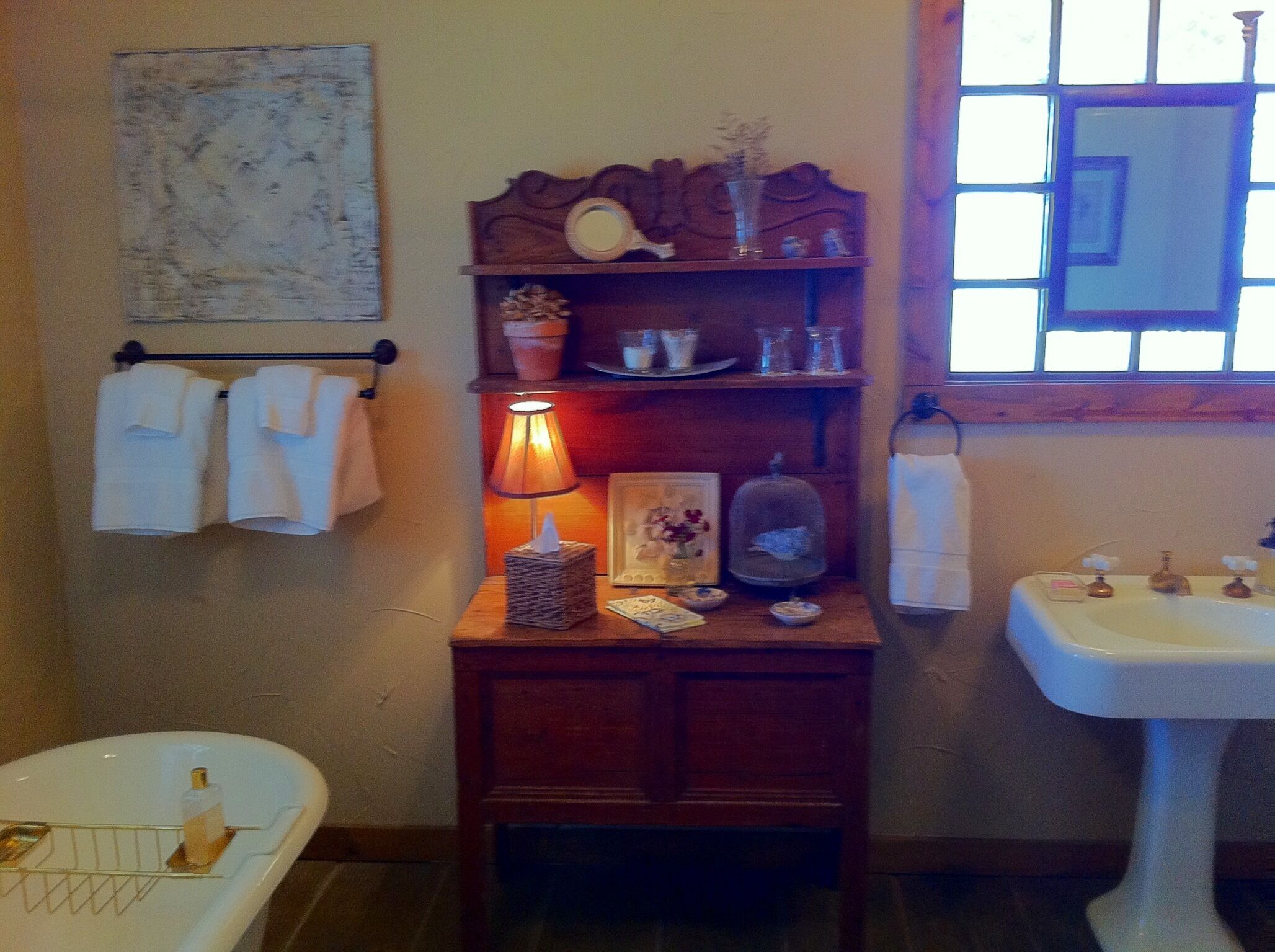 A Romantic, Family And Pet Friendly Guest House.