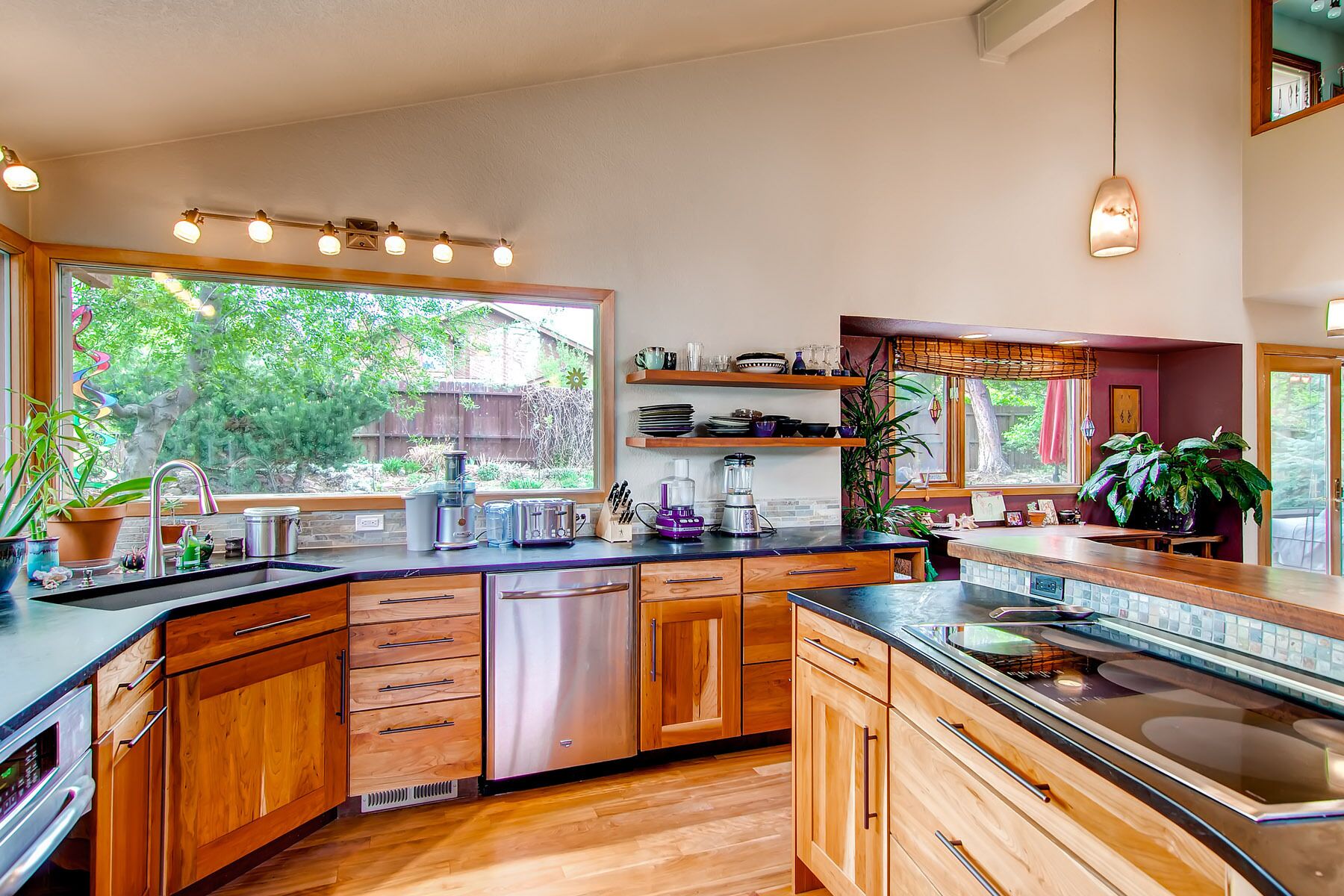 Family-Friendly Boulder Oasis On Cul-De-Sac, 10 min from Downtown