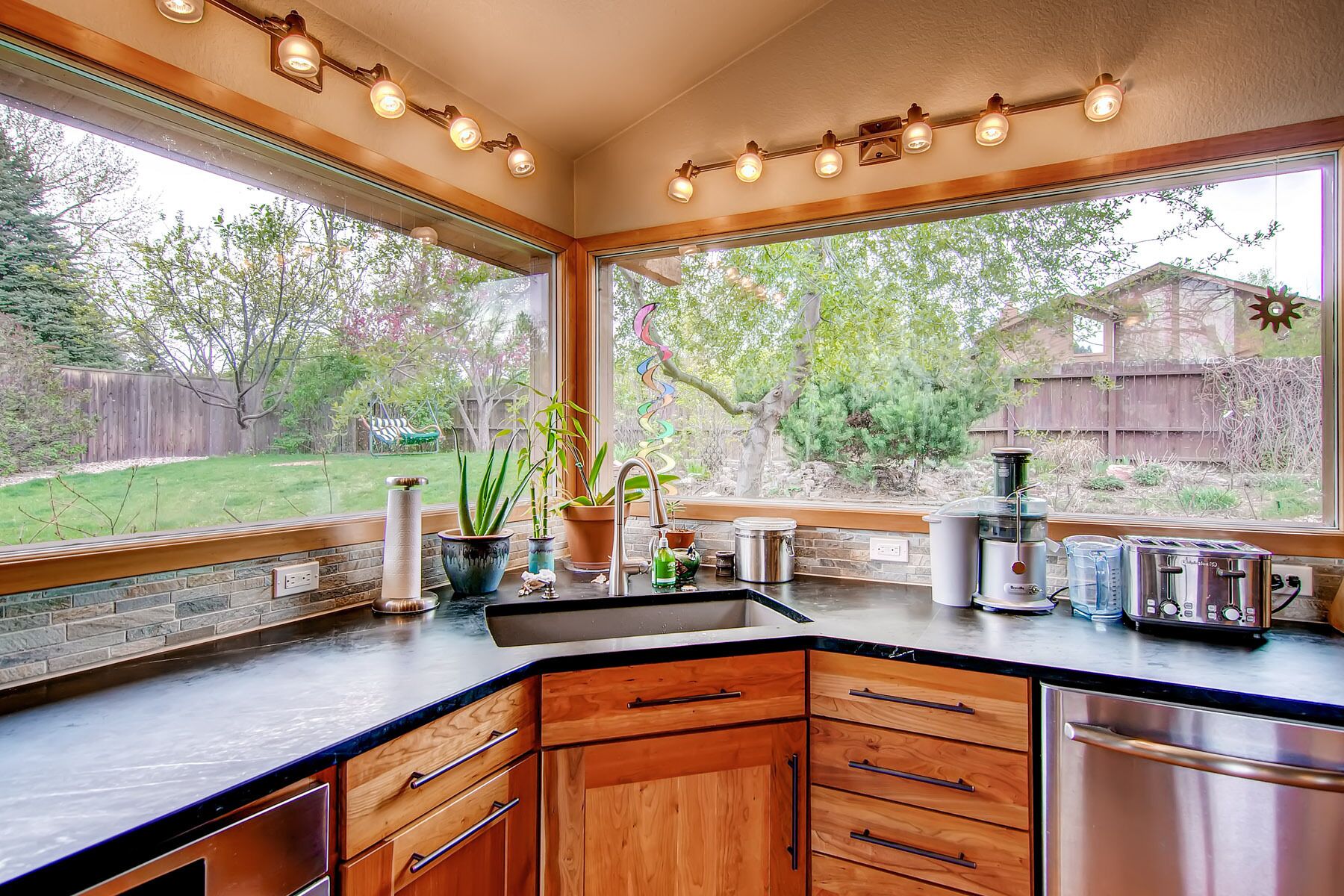 Family-Friendly Boulder Oasis On Cul-De-Sac, 10 min from Downtown