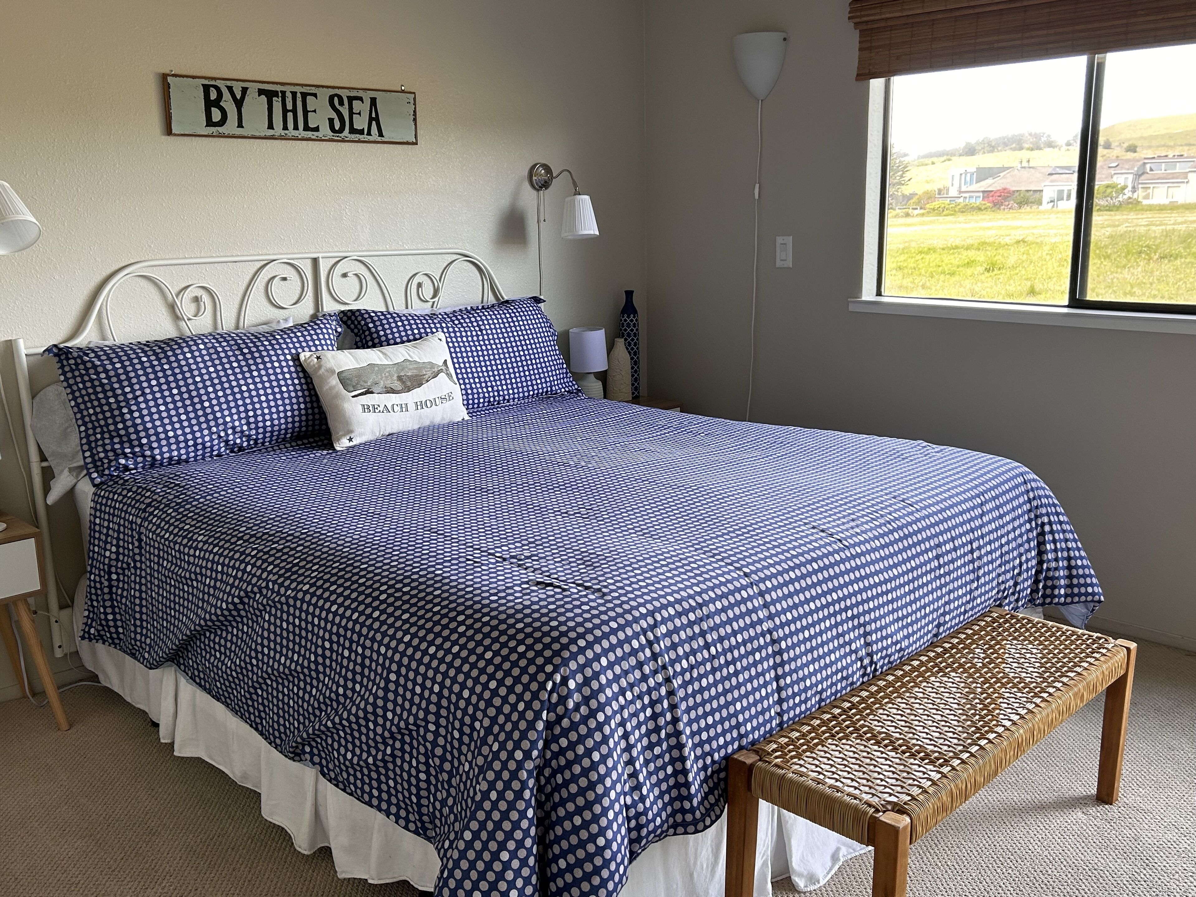 3 Schlafzimmer, Schreibtisch, Bügeleisen/Bügelbrett, Reisekinderbett