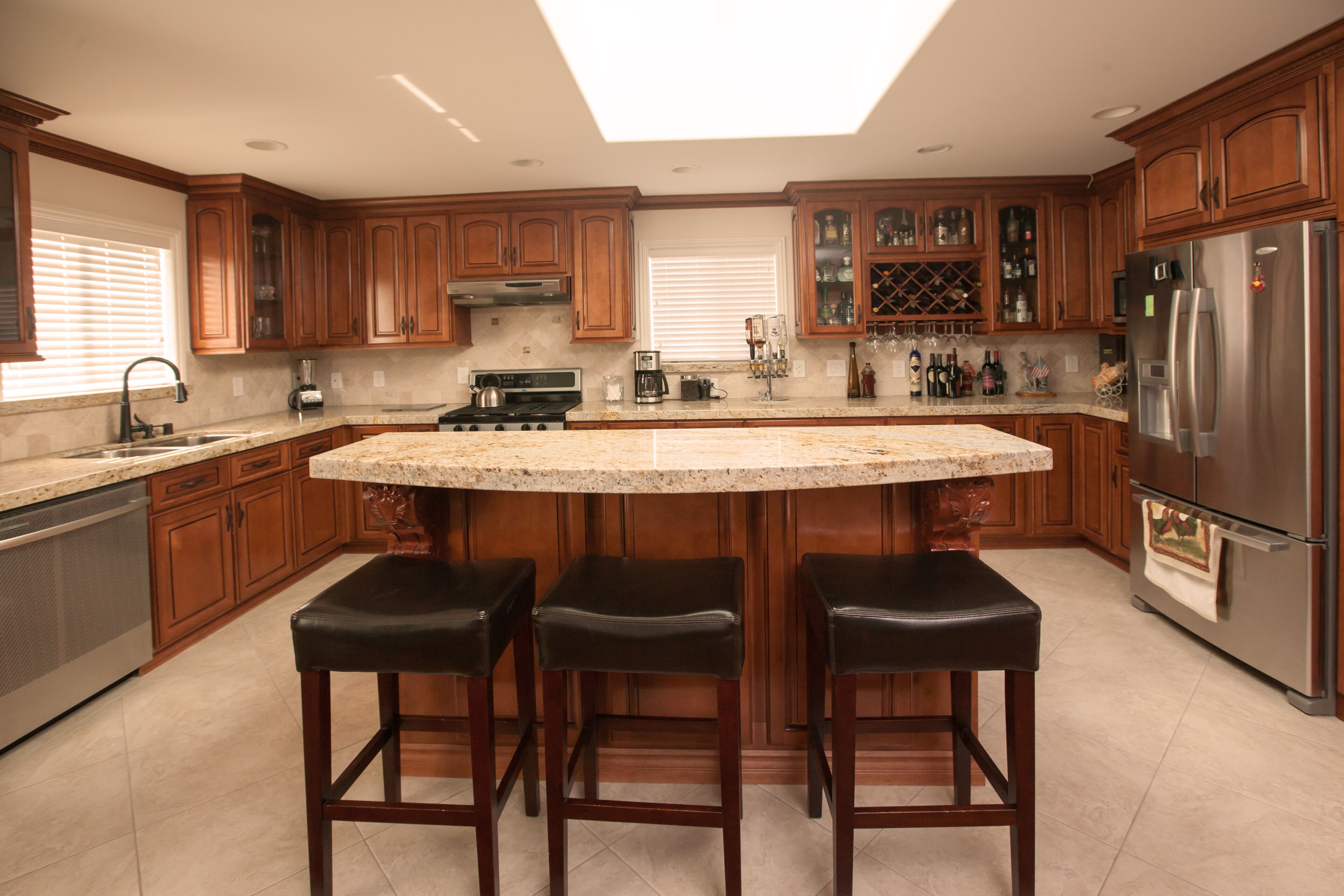 NEWER CONSTRUCTED BAY AREA HOUSE FOR VACATION OR BUSINESS