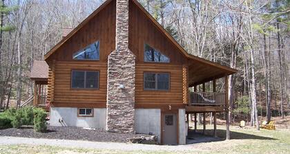 Woodstock, Kingston, Saugerties Catskills, pool table, private, fire pit