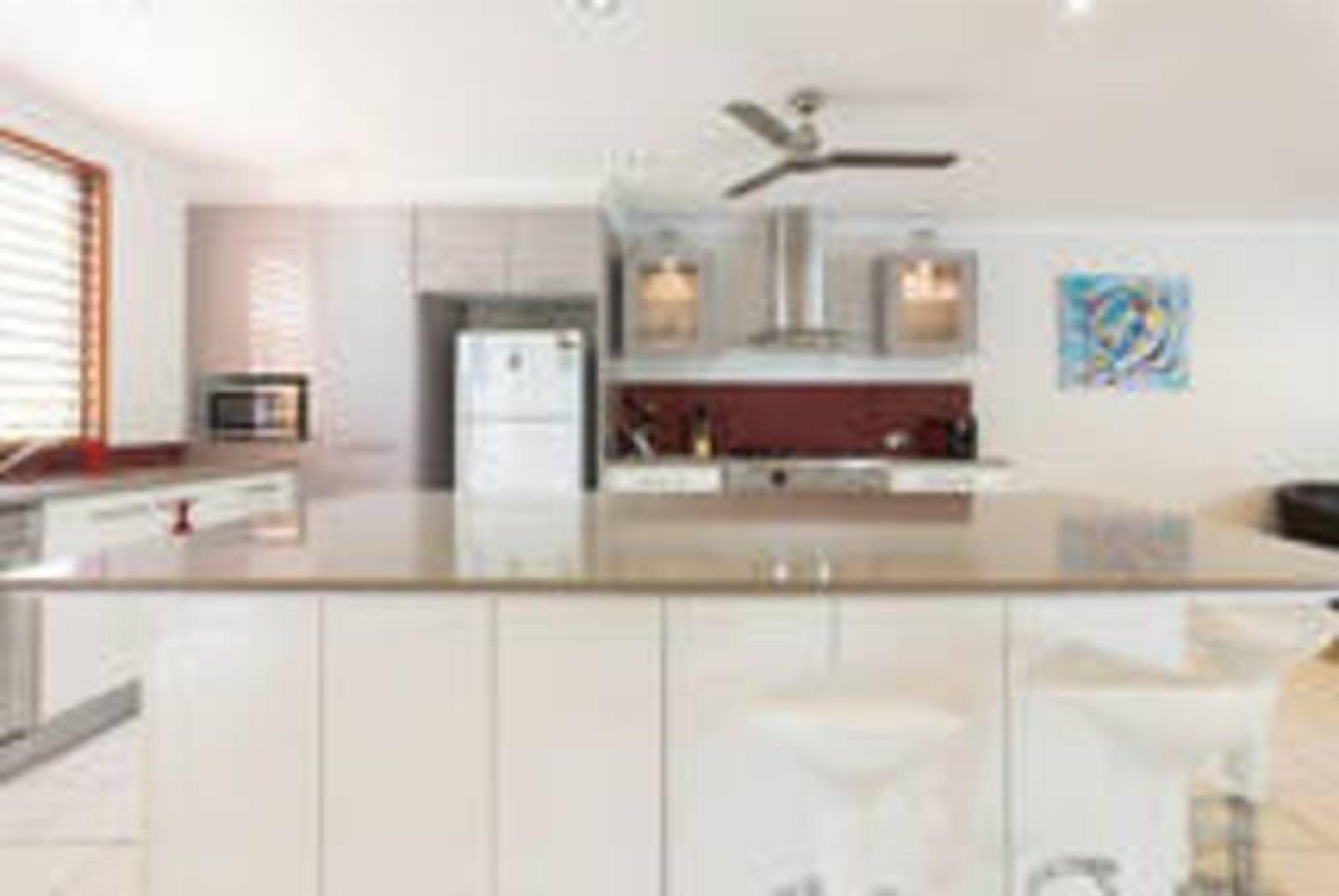 Trinity Beach for Families and couples — image 19