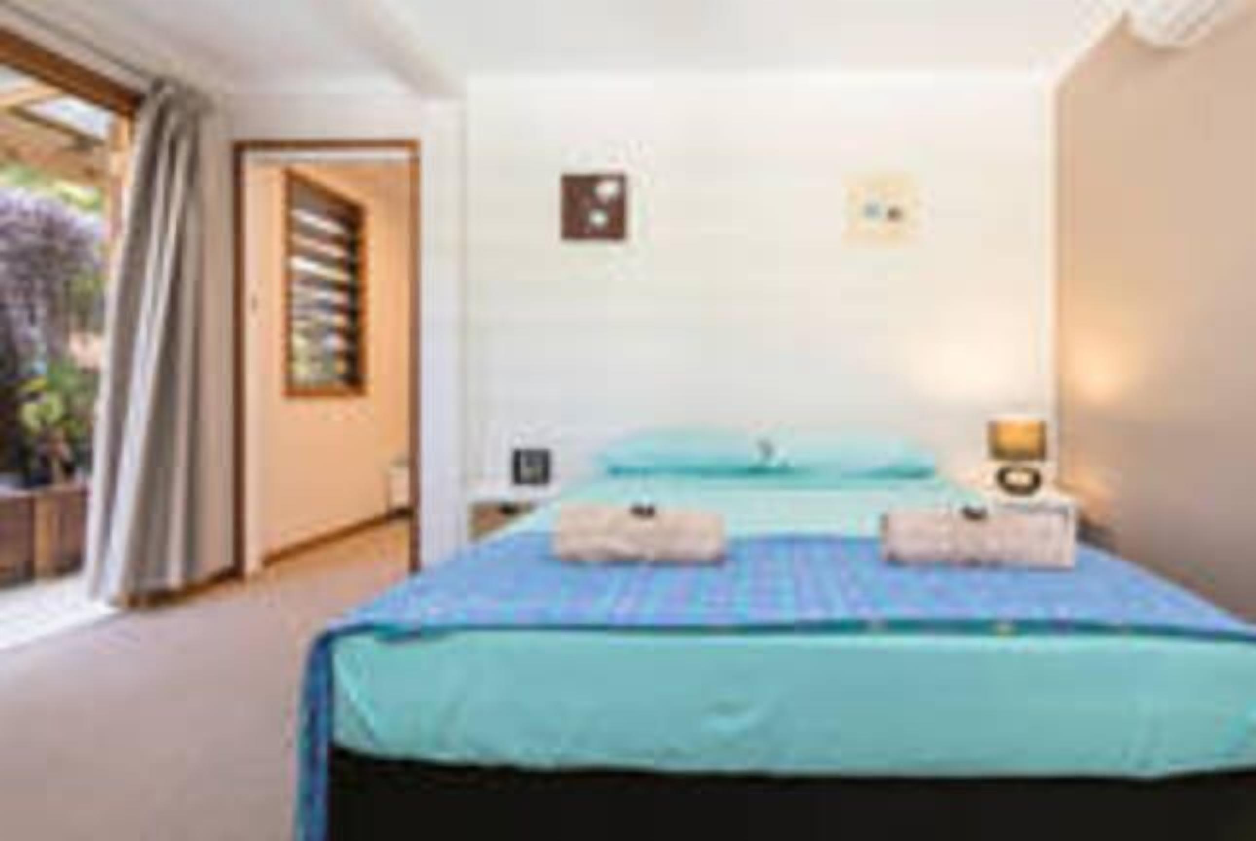 Trinity Beach for Families and couples — image 10