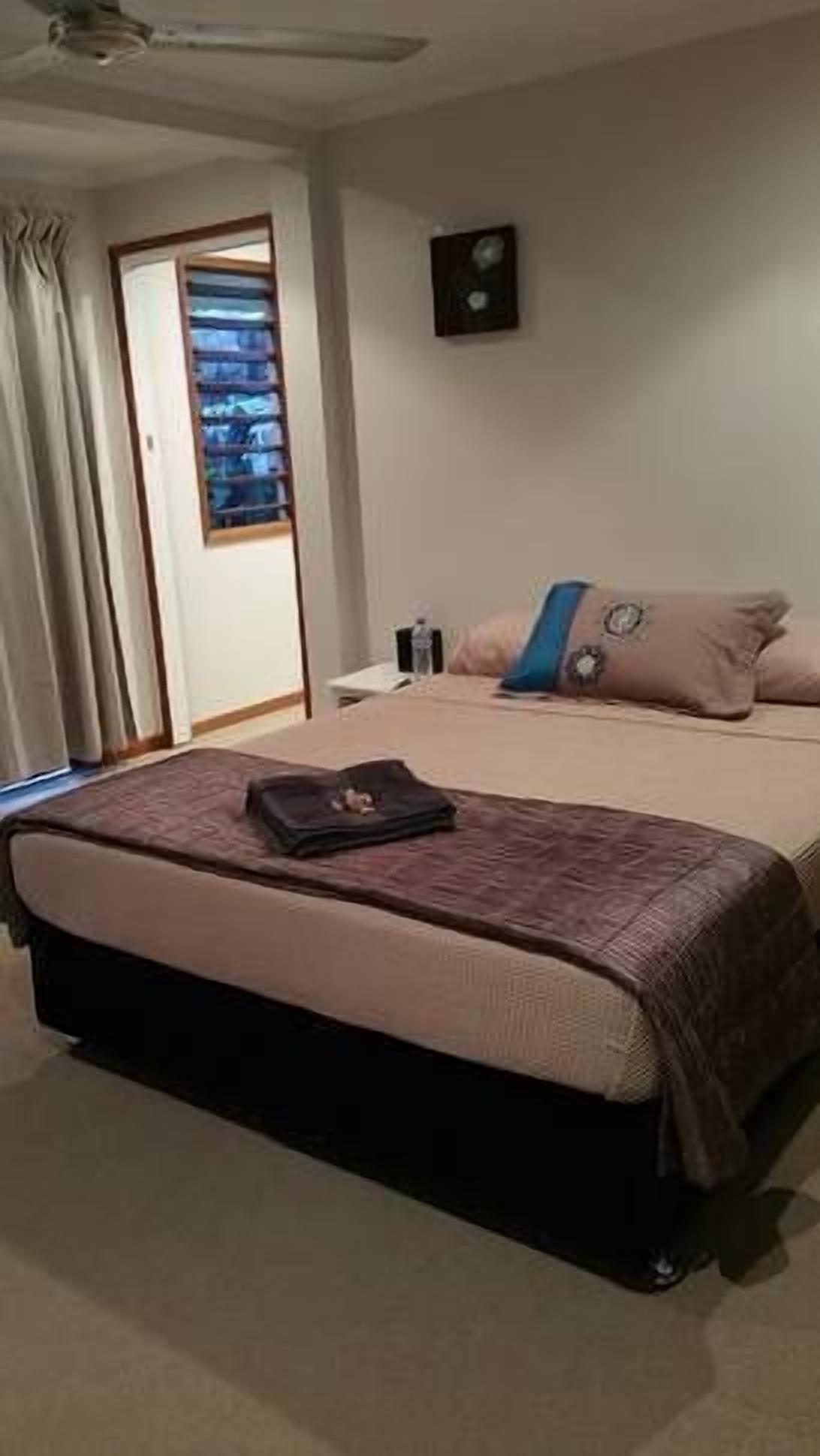 Trinity Beach for Families and couples — image 13