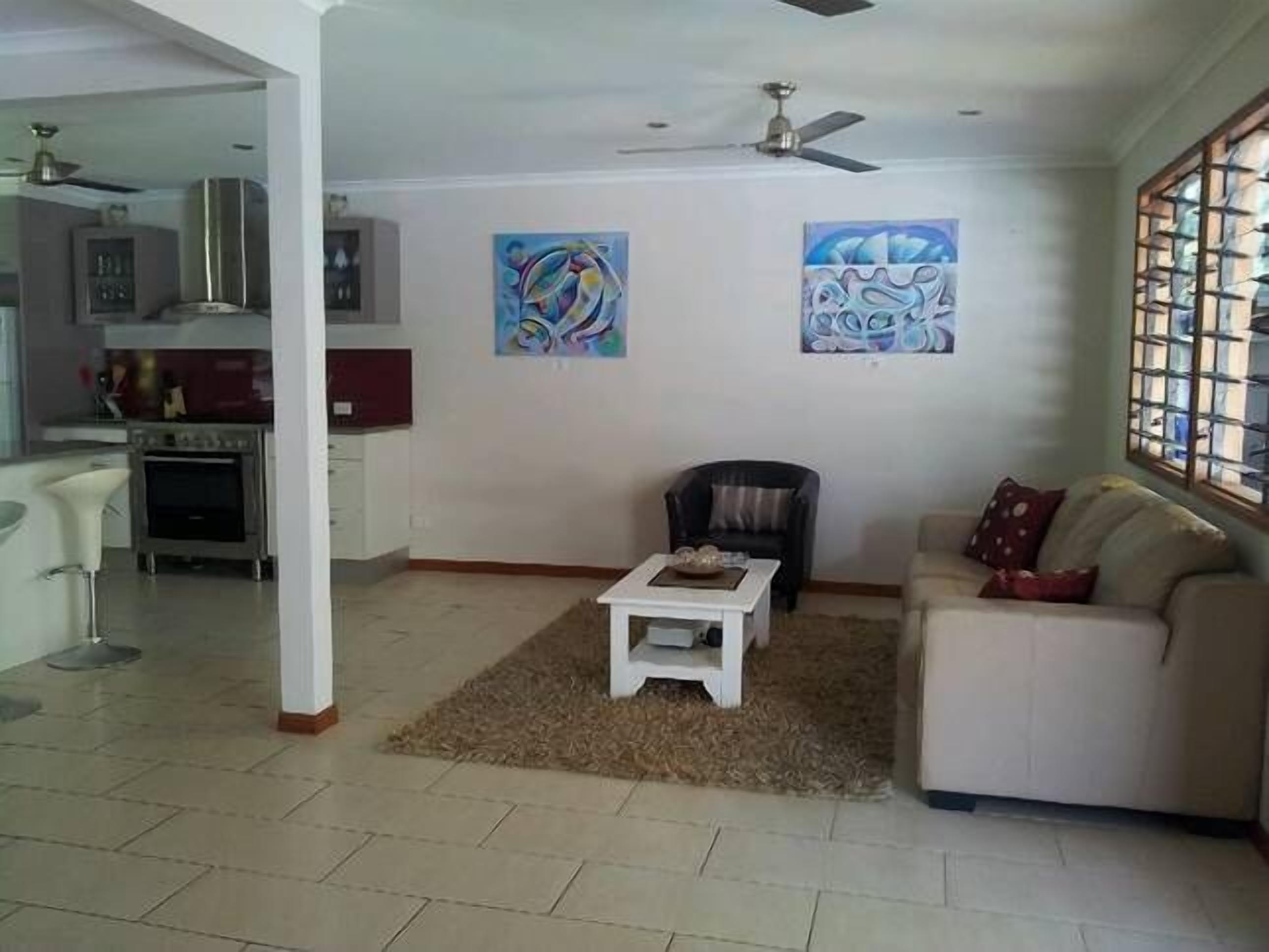 Trinity Beach for Families and couples — image 18