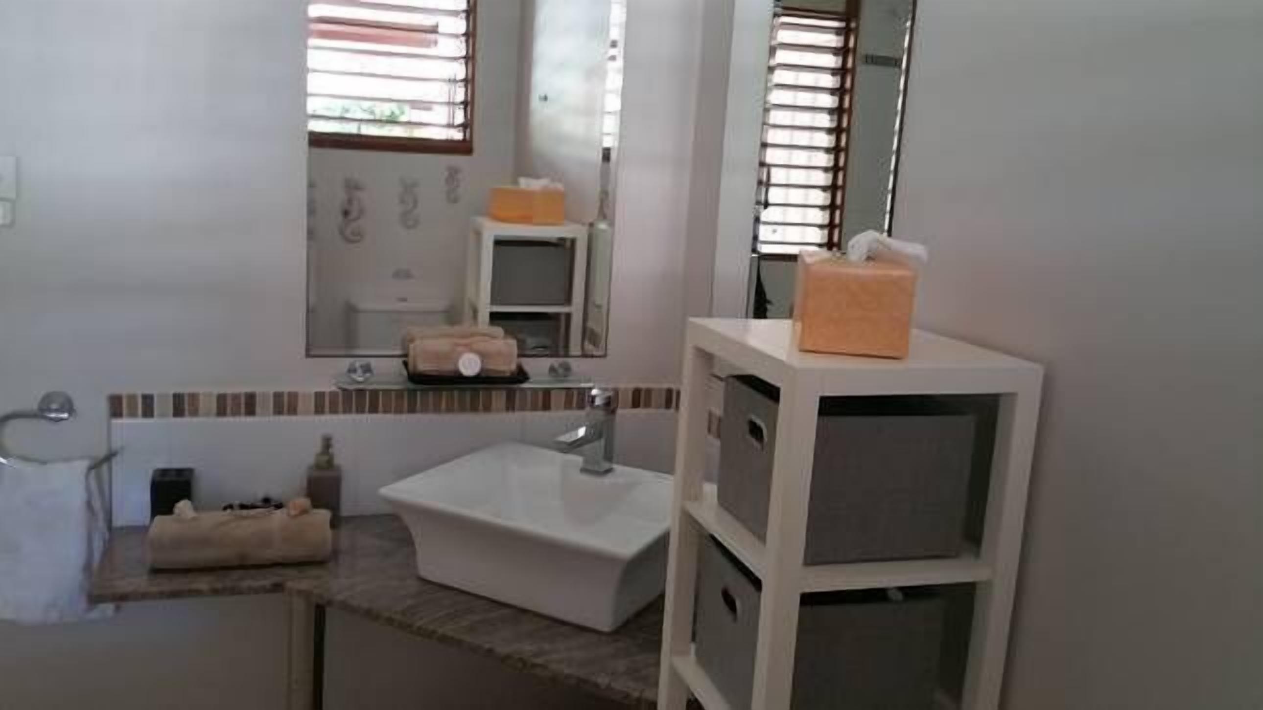 Trinity Beach for Families and couples — image 14