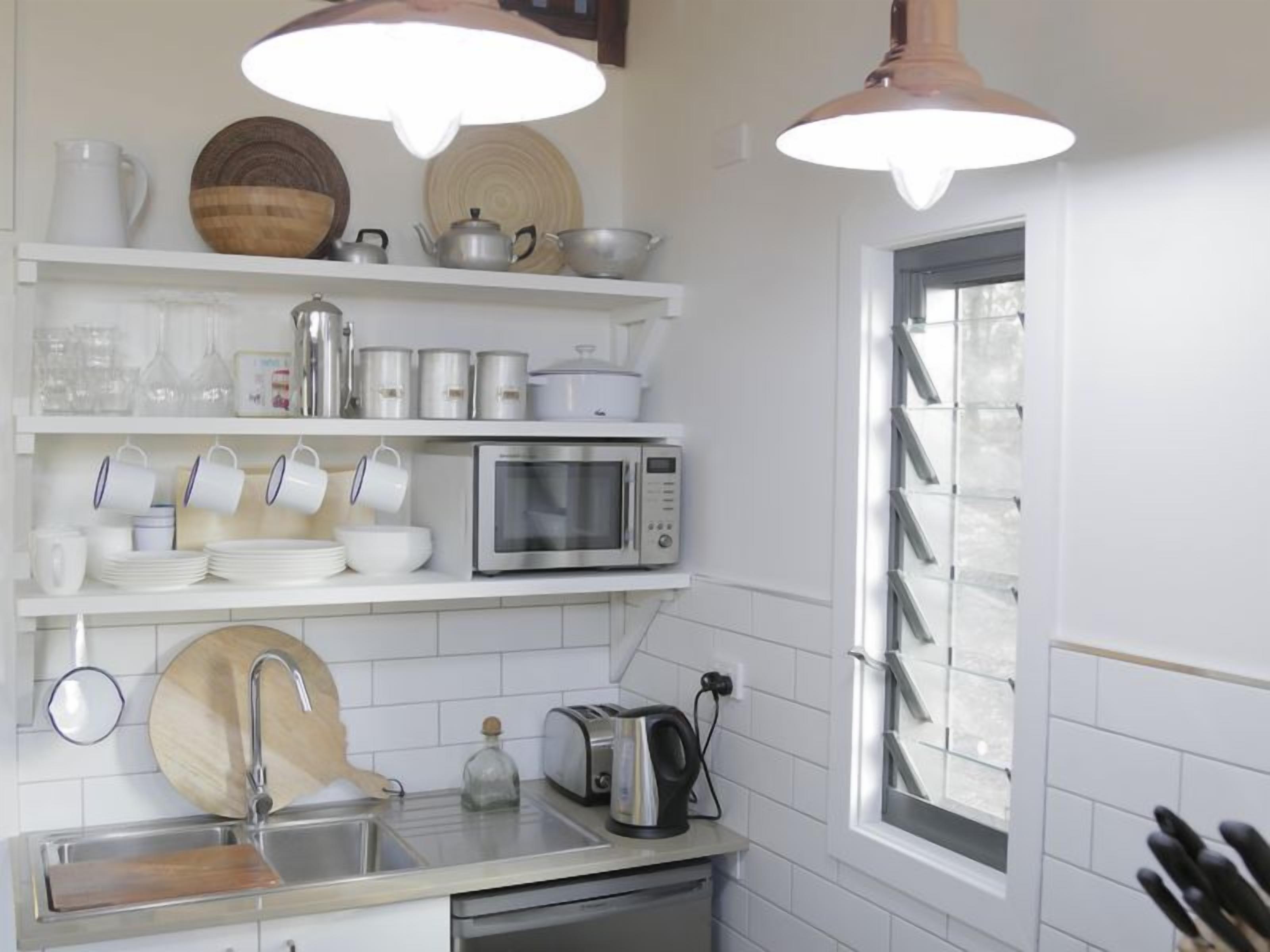 Mansfield on the Manning -Banksia Cabin (1)