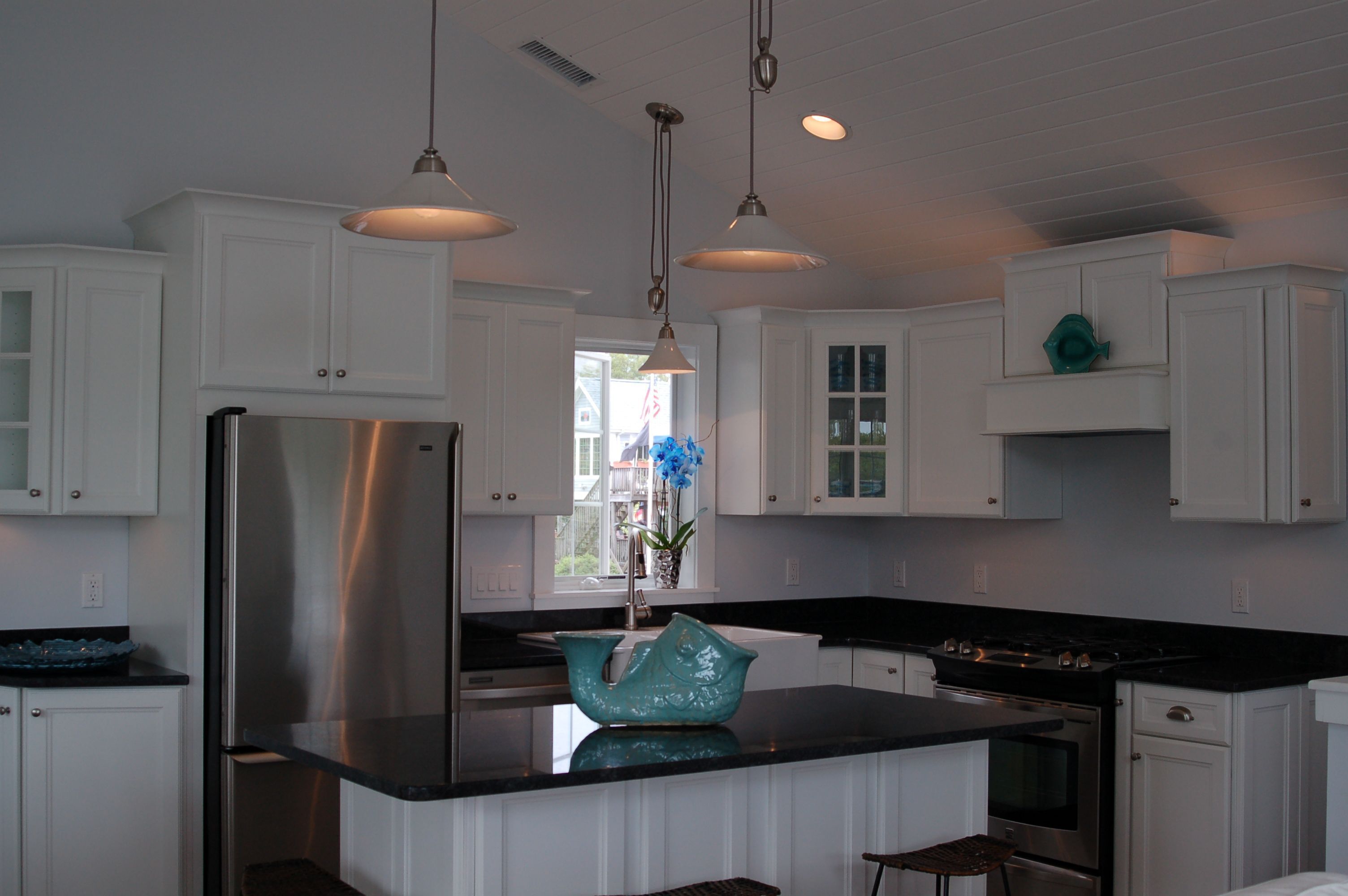 Water Views - Short Stroll to Beach - Open Concept