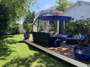 Terrace/patio - Beautiful Free-Standing Cottage, In The Heart of Provincetown. (Provincetown)