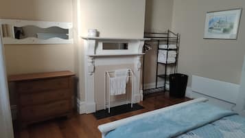 4 bedrooms, iron/ironing board, travel cot, free WiFi