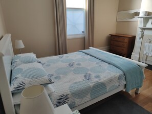 4 chambres, fer et planche à repasser, lit parapluie, Wi-Fi gratuit