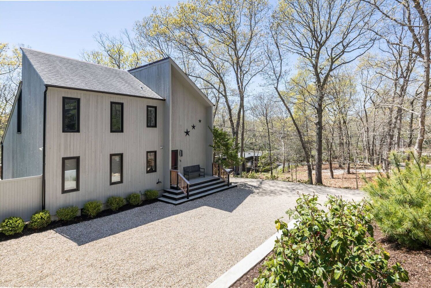 Modern Summer Rental In East Hampton with Gunite Pool and Minutes From the Beach