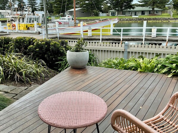Terrace/patio - Moyne Wharf Apartments (Port Fairy)
