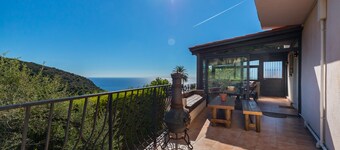 Lovely, relaxing home overlooking the Mediterranean Sea, option: boat for rent