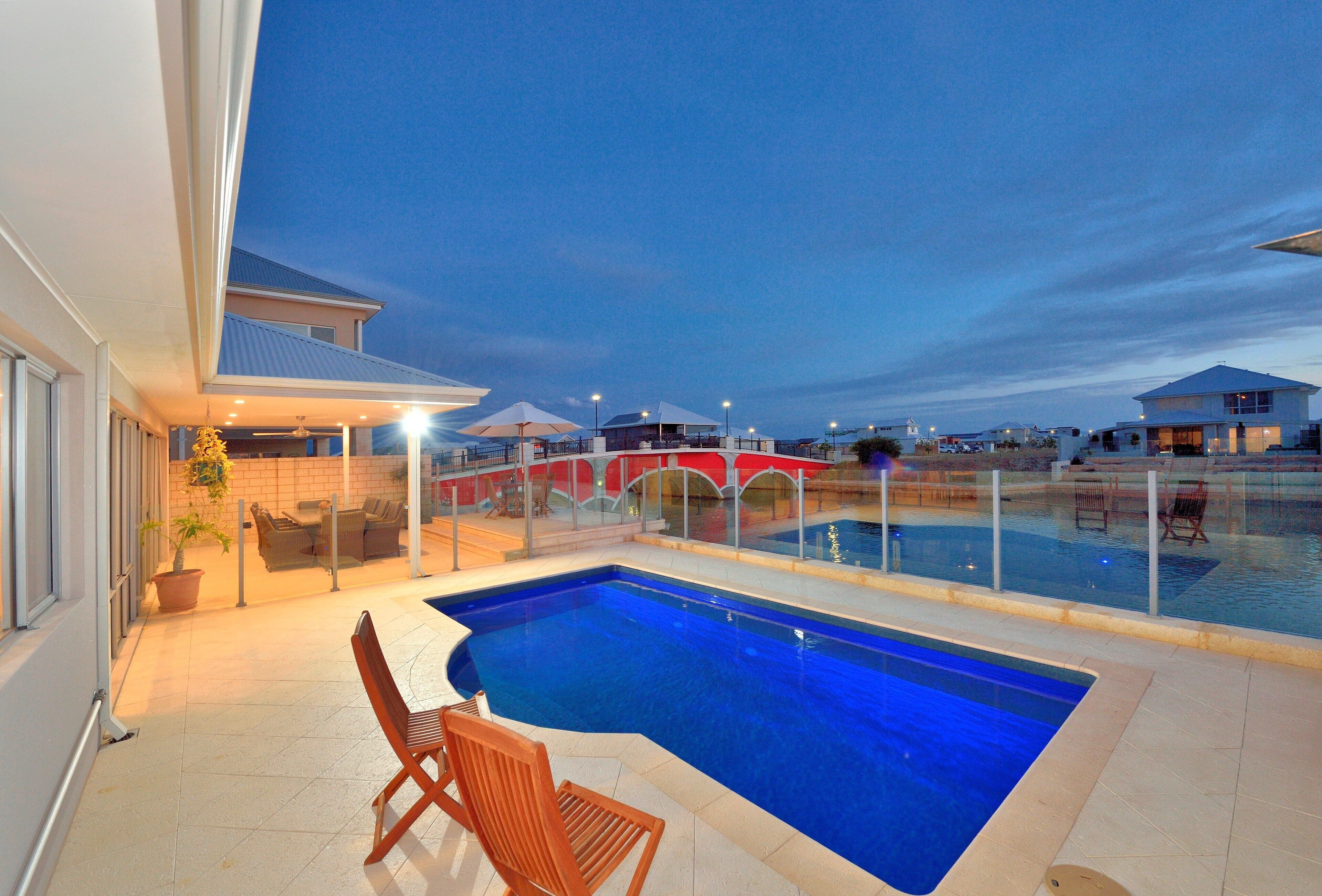 Blue Lagoon on Canal — image 6