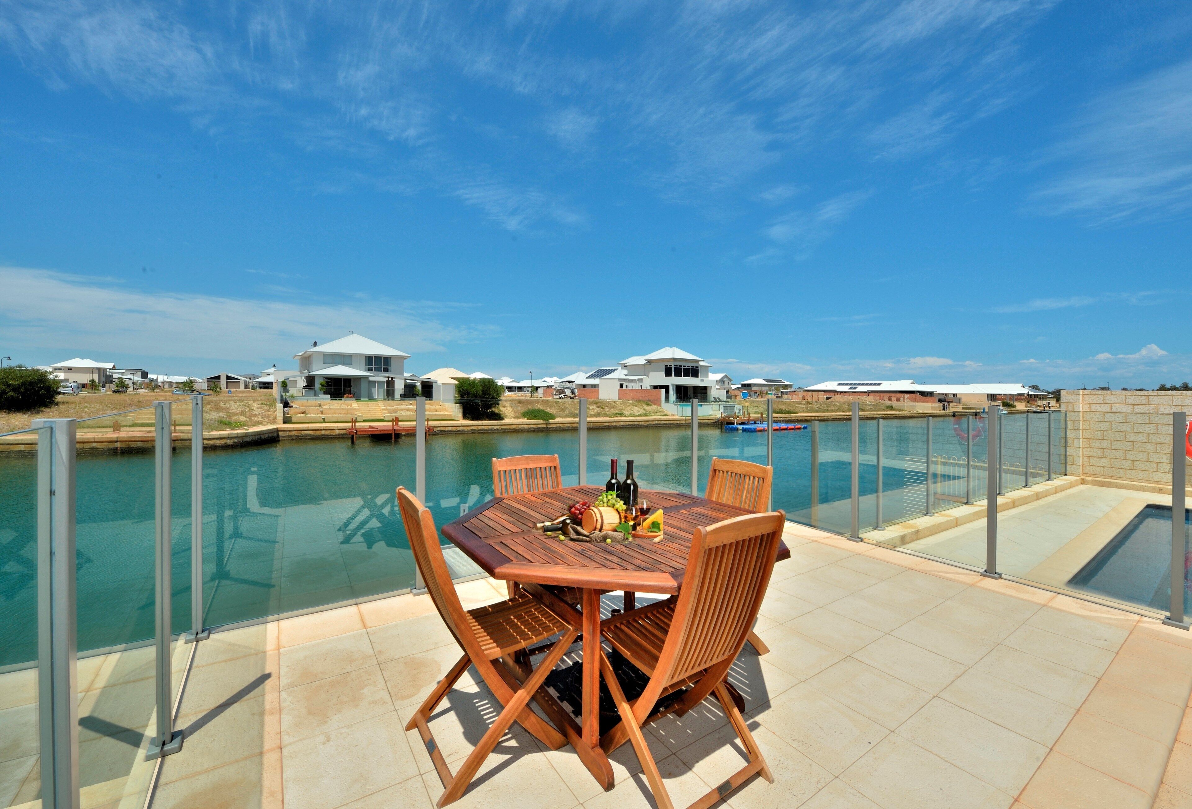 Blue Lagoon on Canal — image 29