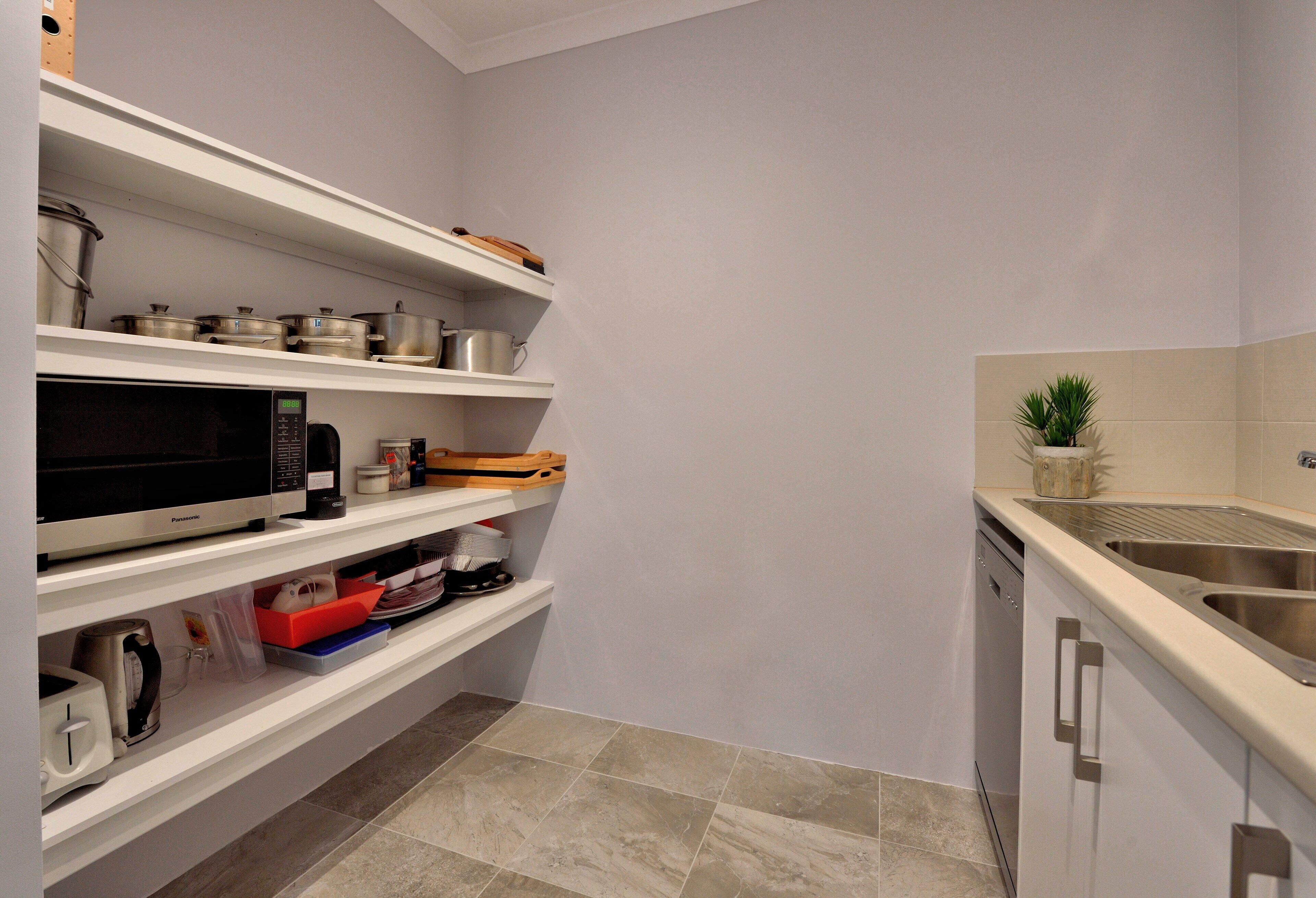 Blue Lagoon on Canal — image 27