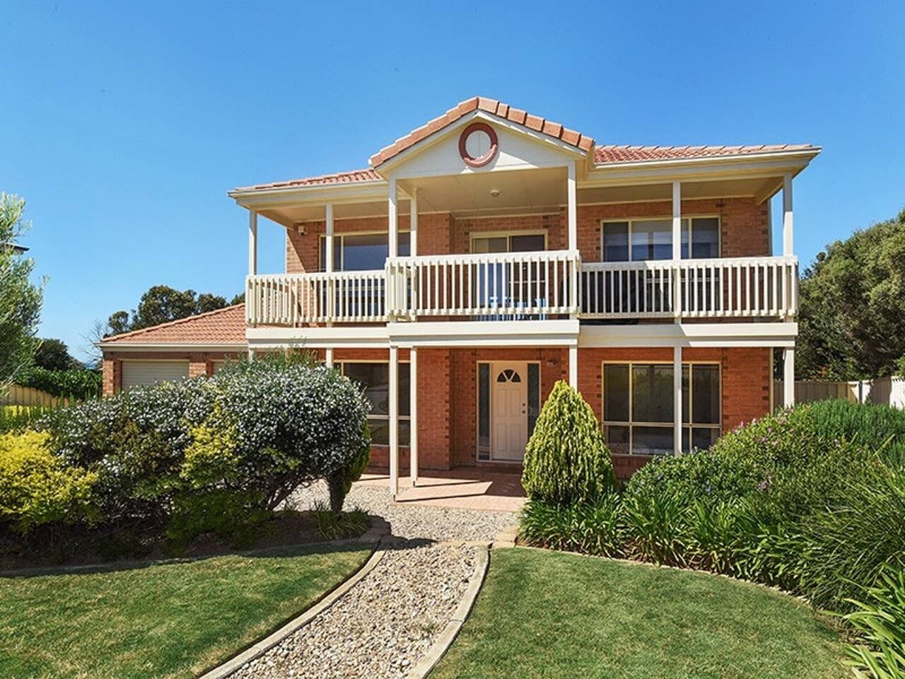 3 Sun Ct - Waterview - Family - Pool Table