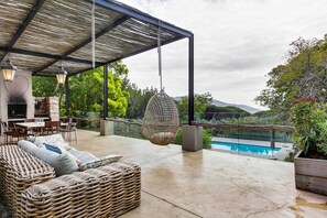 屋外ダイニングエリア