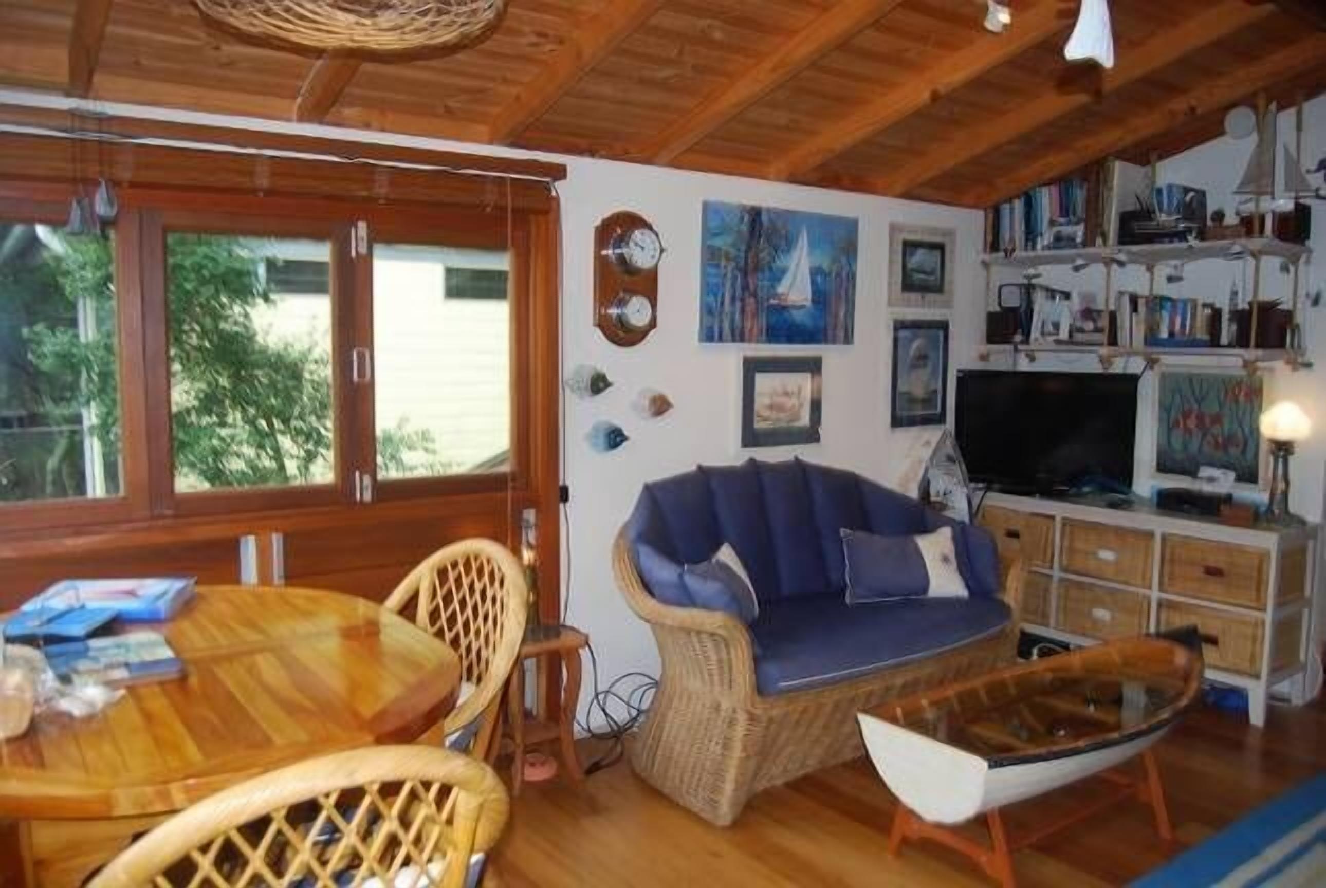 Salacia - Boat House — image 13