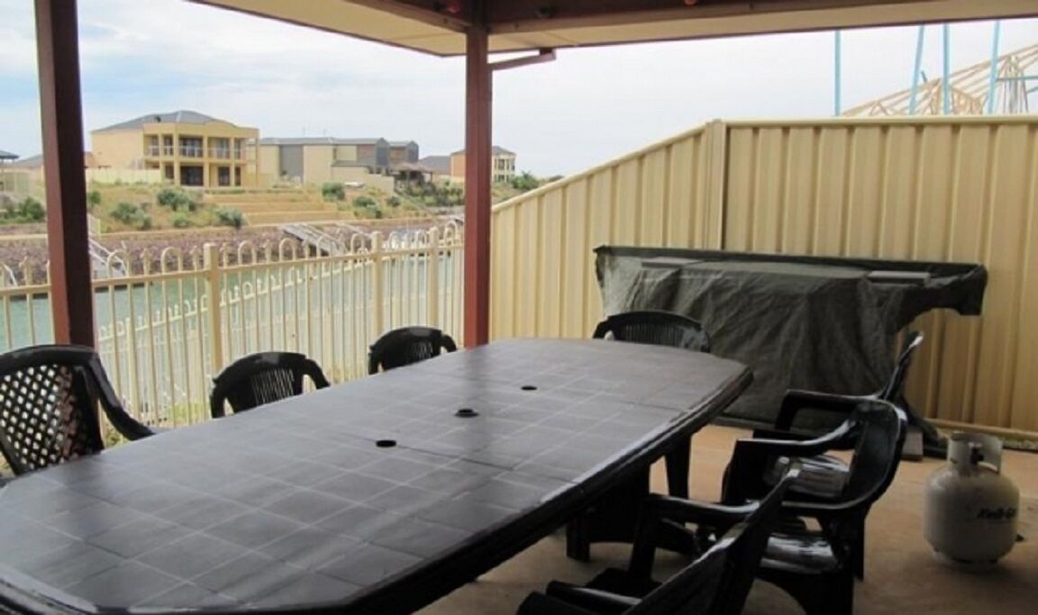 HAPPY GILMORE — image 8