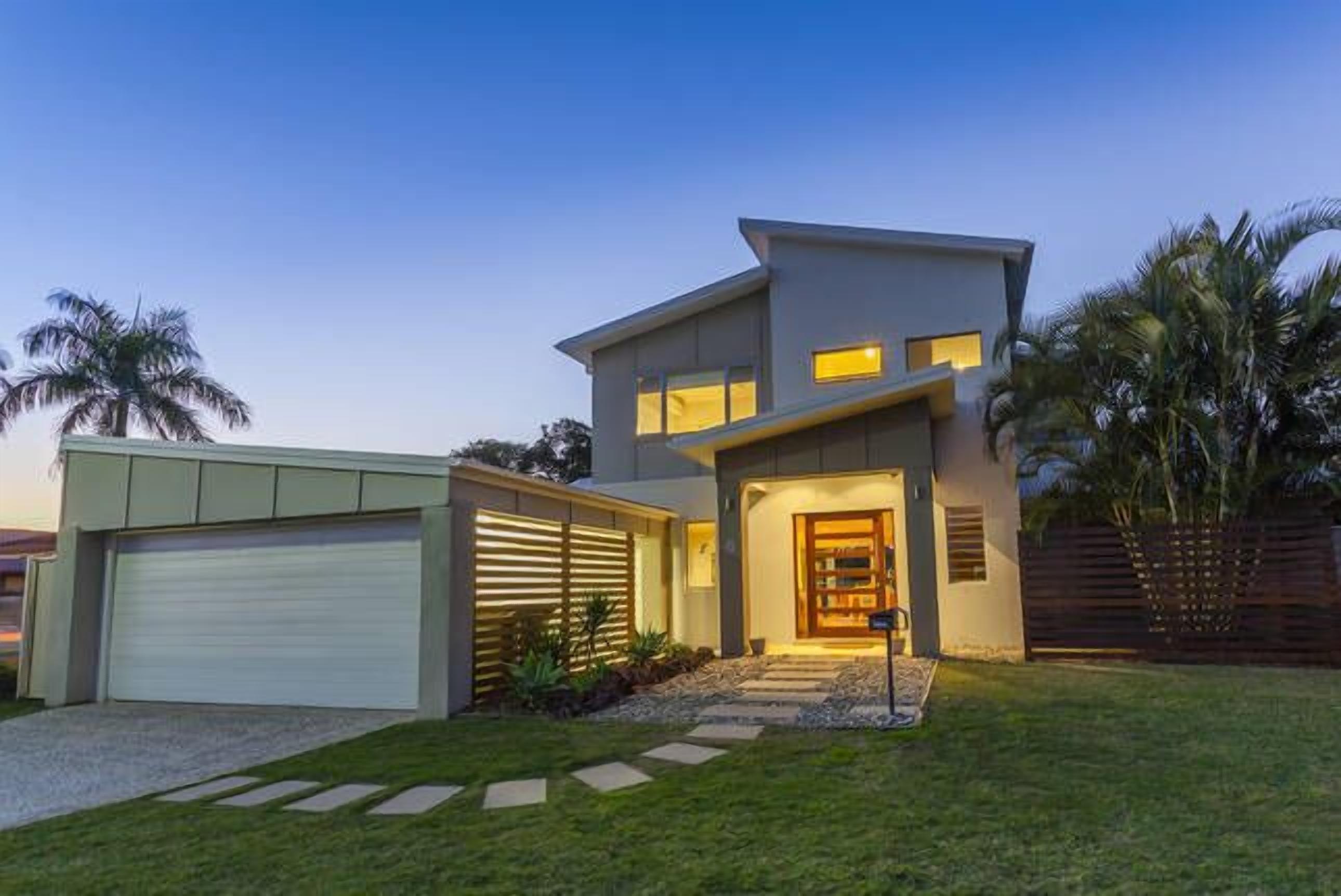 Surfers Beach Retreat