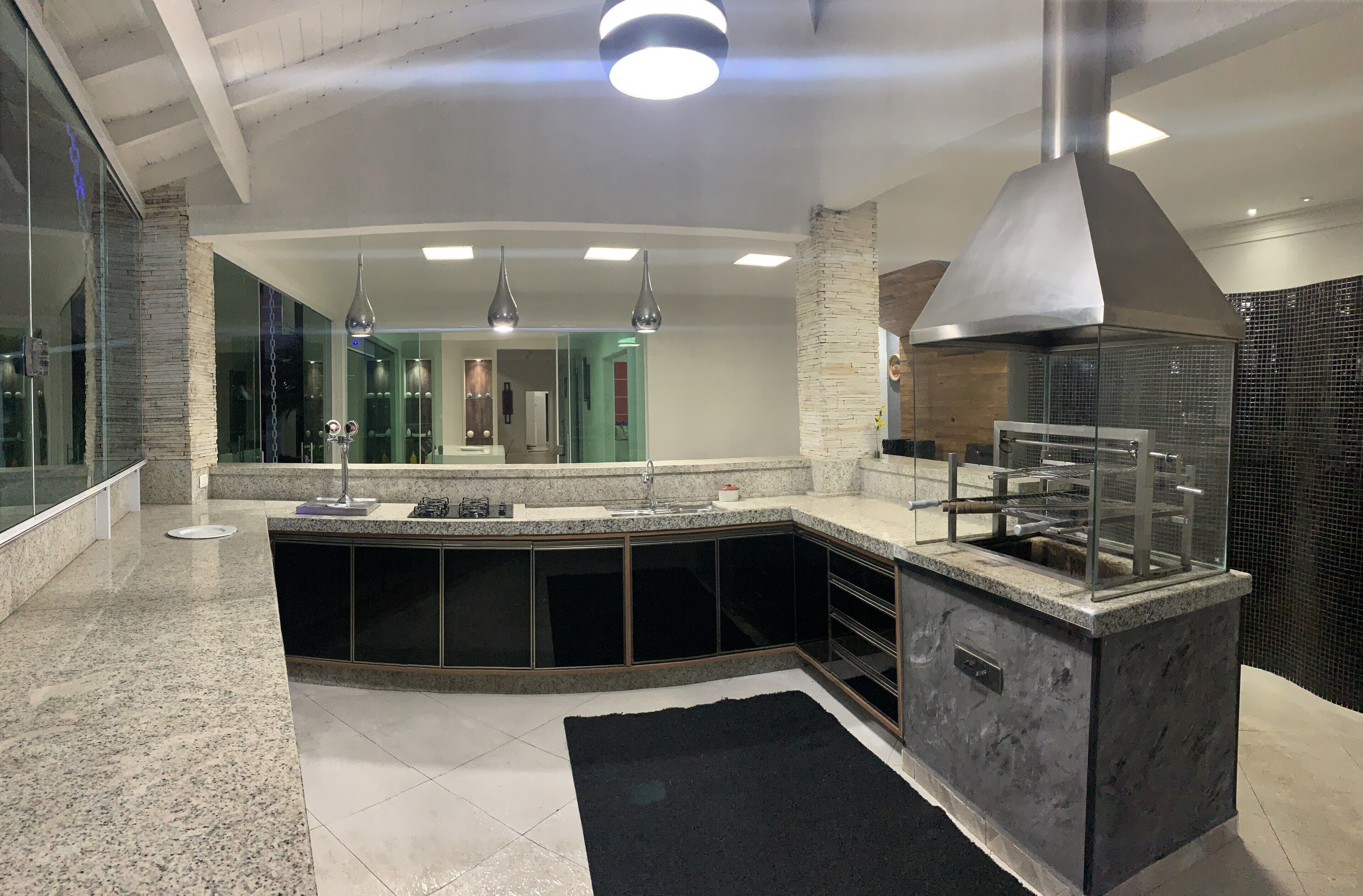 CHACARA CINEMATOGRAFICA IN THE REPRESA AGUAS DE IGARATA, IGARATA SP