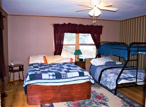3 Schlafzimmer, Bügeleisen/Bügelbrett, kostenloses WLAN, Bettwäsche