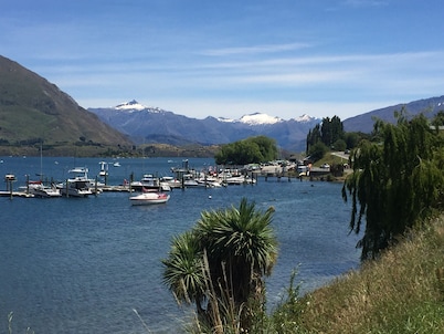 Enviable downtown Wanaka location. Room for  up to 9 guests