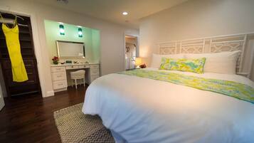 3 habitaciones, tabla de planchar con plancha y internet