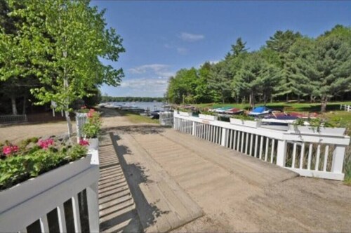 Spacious Open Concept House with Beach Access