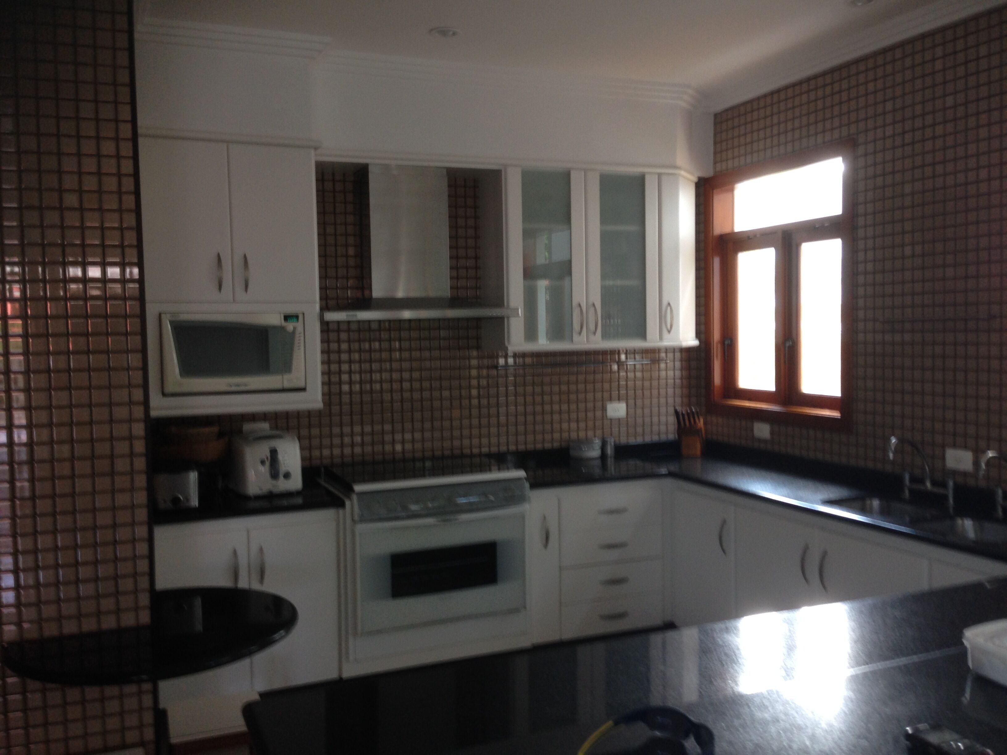 HOUSE IN HANGA ROA THE BEST CONDOMINIUM ON THE NORTH COAST - HEATED POOL/OFURÔ<br>