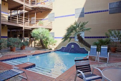 Rock Royalty 4 bedroom Suite