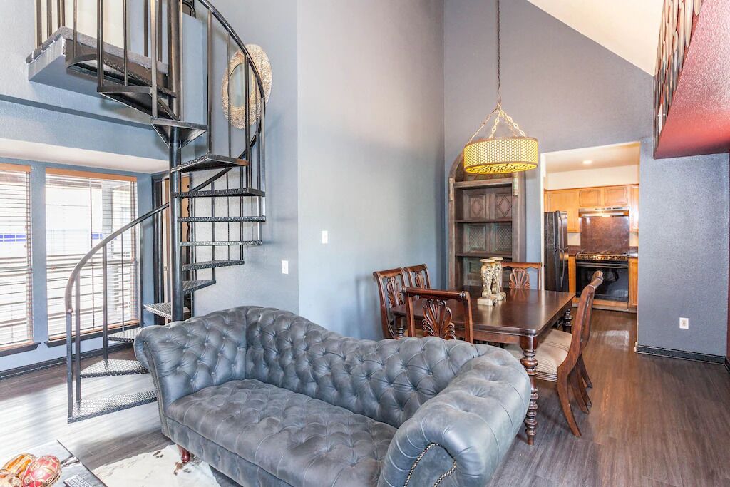 Rock Royalty 4 bedroom Suite