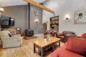 Smart TV, fireplace, video games, table football