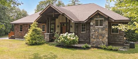 المنشأة من الخارج