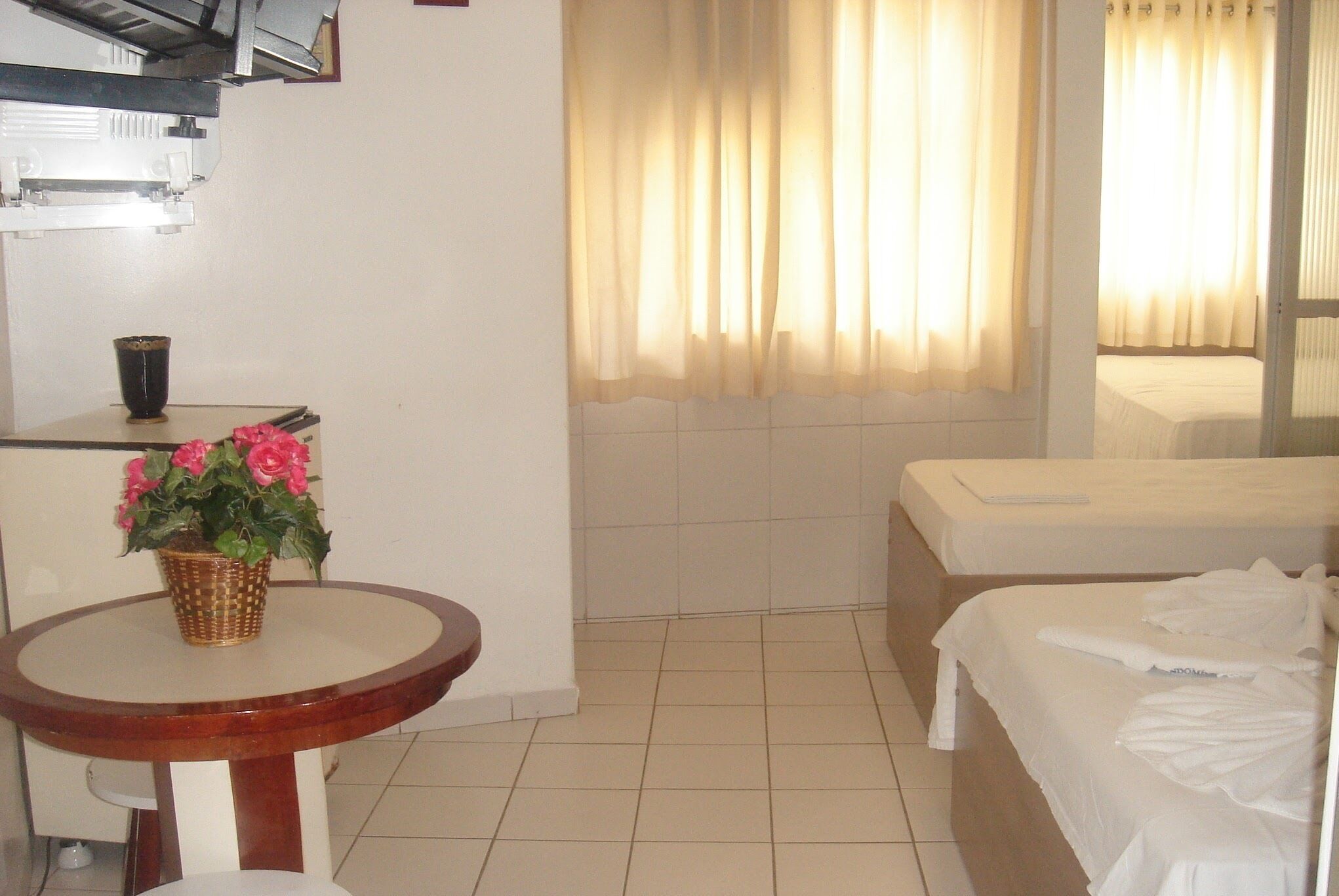 APART HOTEL CTC -At Araras ,Hotel CTC .City center, in front of Mc Donalds .