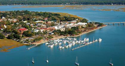 Erinomainen historiallinen alue! Kävele kaikkialla 5 tähden arvostelut