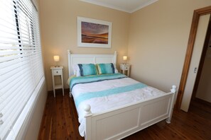 3 室のベッドルーム、アイロン / アイロン台、旅行用ベビーベッド、WiFi (無料)