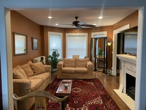 TV connectée, jeux vidéo, livres, chaîne hi-fi