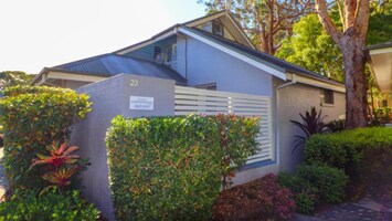 Front of Oystercatcher Villa