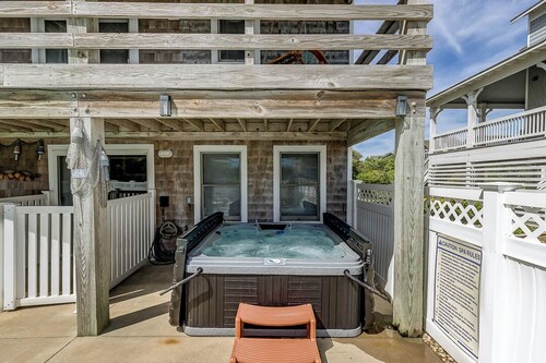 Blue Heron | 955 ft from the Beach | Private Pool, Hot Tub | Nags Head