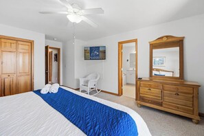 5 bedrooms, WiFi, bed sheets