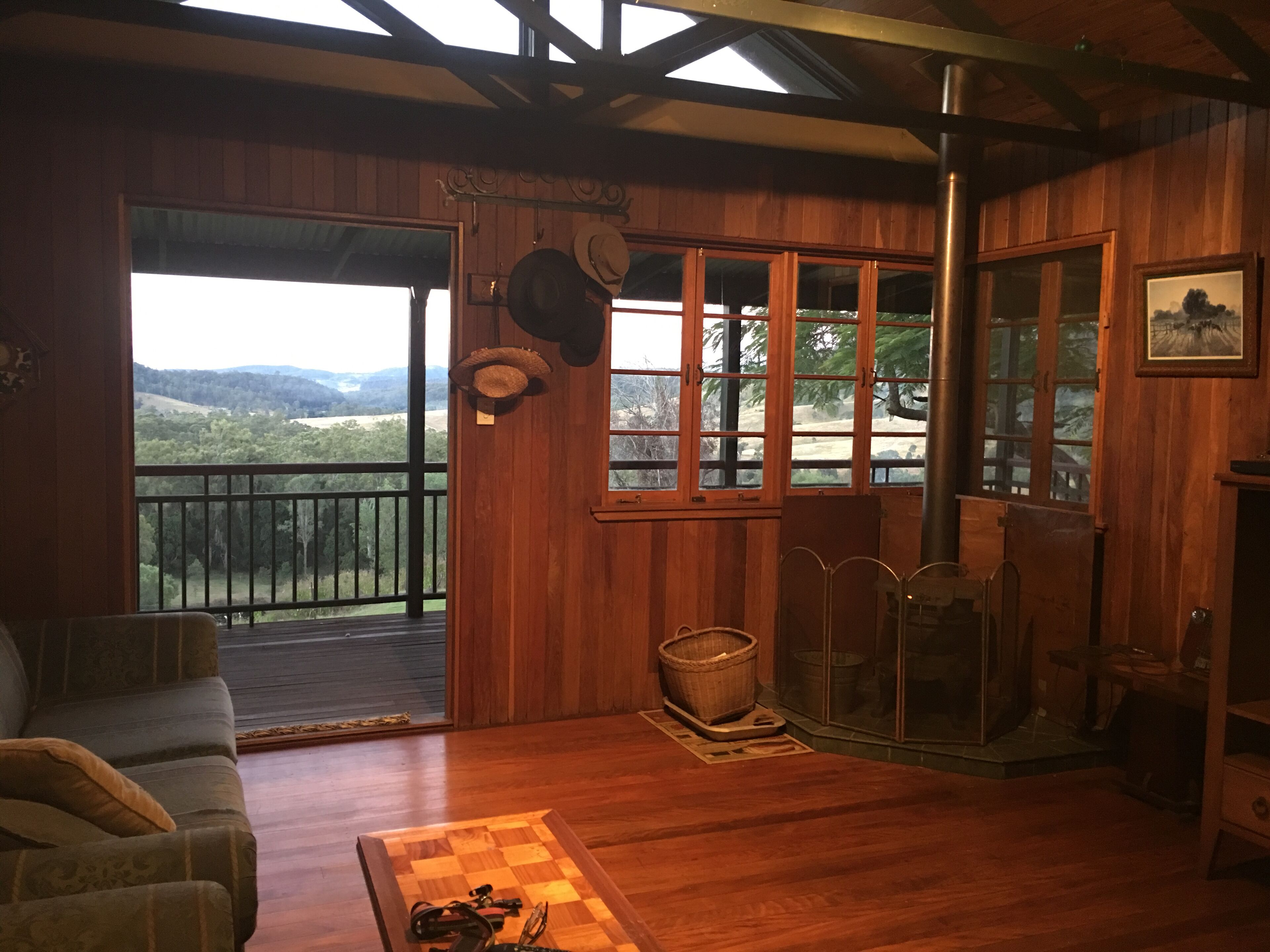 Glastonbury Country retreat - 20 mins from Gympie
